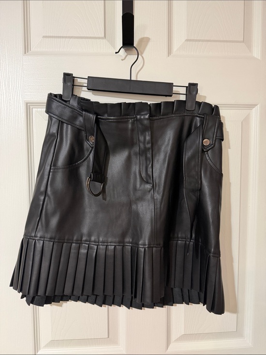 Zara Dresses & Skirts - Zara Black Faux Leather Pleated-Hem Mini Skirt with Belt